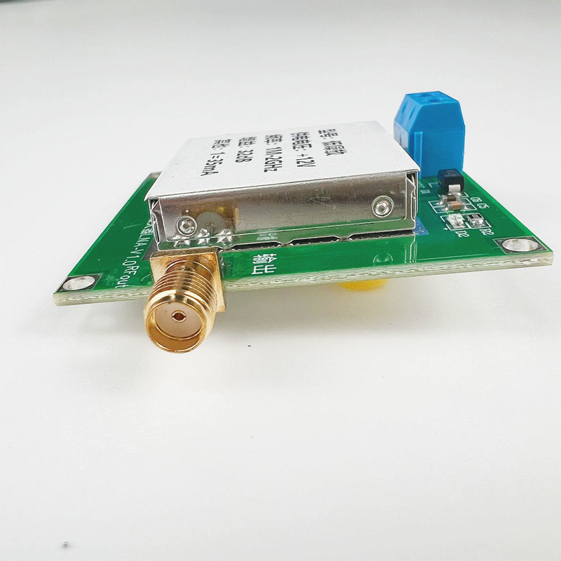 Module d'amplificateur de puissance à faible bruit de bande large RF LNA