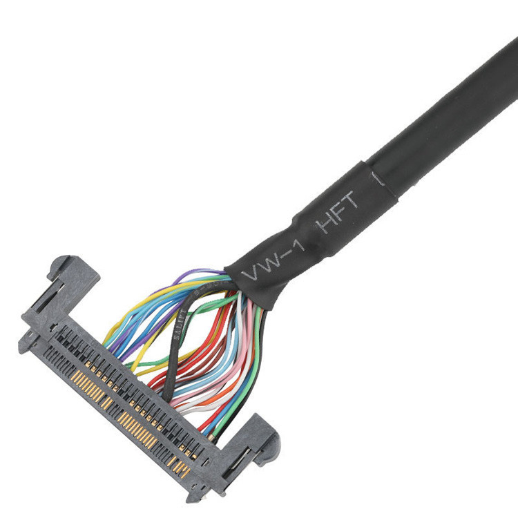 De  1.25mm DF14-30S-1.25C à JAE 0.5mm FI-RE51HL, un assemblage de câble EDP LVDS est créé