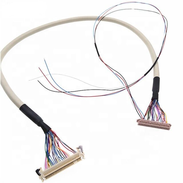 Câble LVDS personnalisé 30PIN vers 40PIN avec une plage de 20-60 broches et une taille de fil de 24-40AWG pour les applications LCD/Affichage